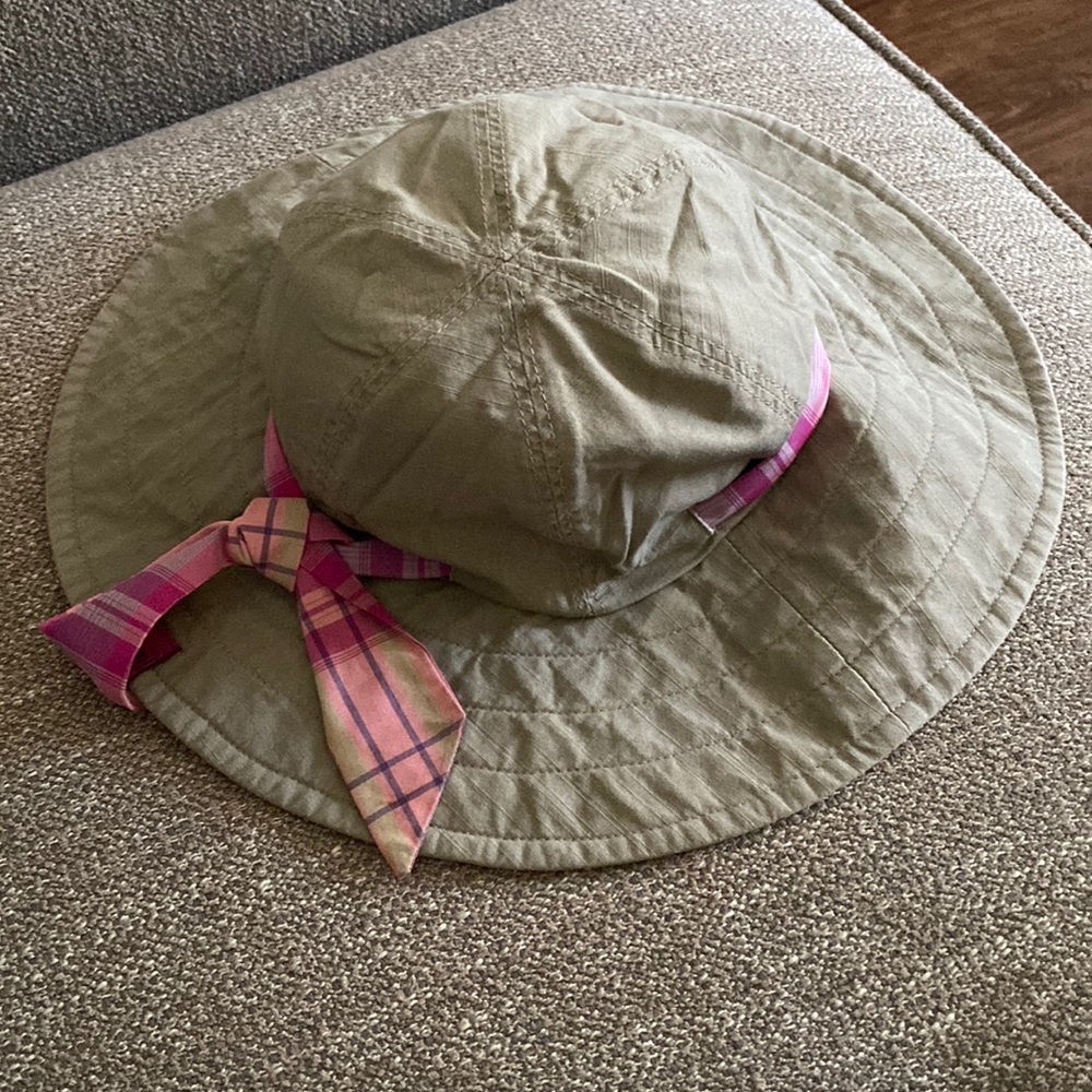 REI Kids Olive Sun Hat with Pink Accent